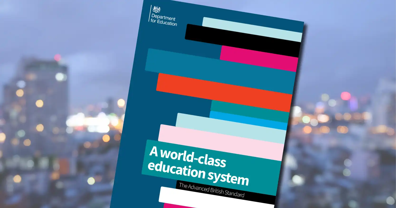 Britan taʼlim tizimida yangi bosqich: Sunak mavjud “A-level” va “T-level” darajalarni yangisiga almashtirish niyatida
