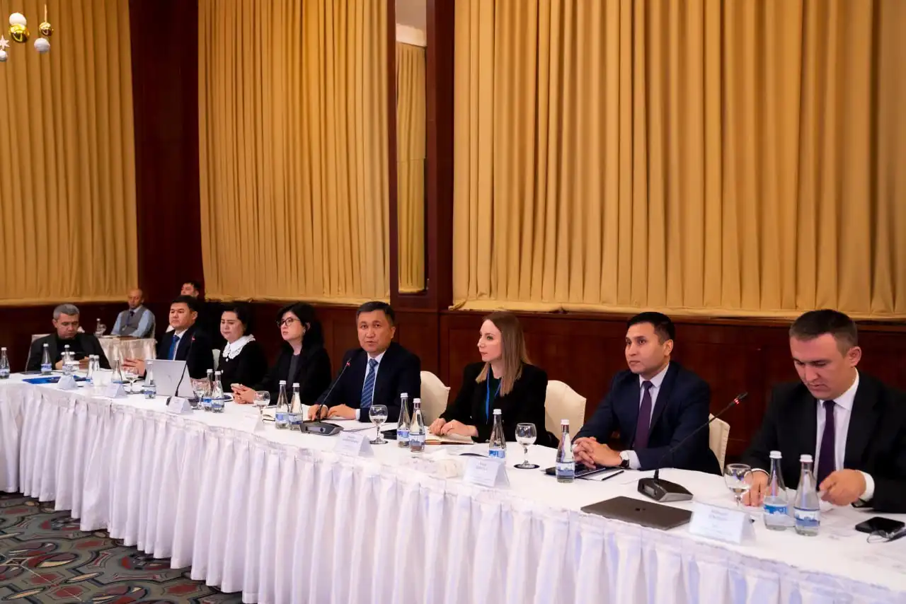 Raqamli taʼlim texnologiyalarining joriy etish masalalariga bagʻishlangan respublika ilmiy-amaliy konferensiyasi oʻtkazildi