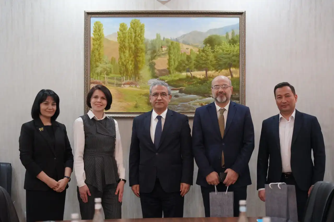 Turkiya elchisi bilan hamkorlik masalalari muhokama qilindi
