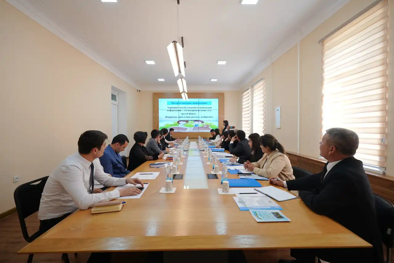 Koson tumanidagi ilgʻor pedagog kadrlar bilan uchrashuv bo‘lib o‘tdi