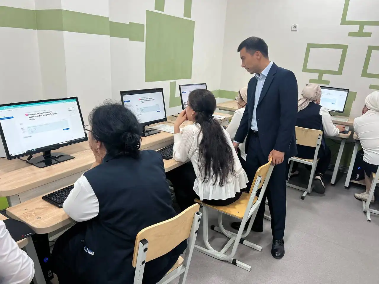 Oʻqituvchilarning raqamli savodxonligini baholashga qaratilgan test jarayonlari oʻtkazildi